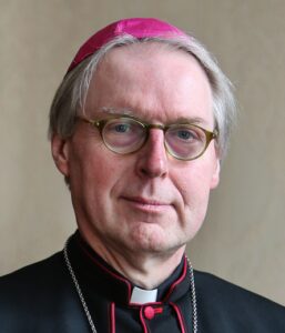 Staatieportret_Bisschop_De_Korte-257x300.jpg